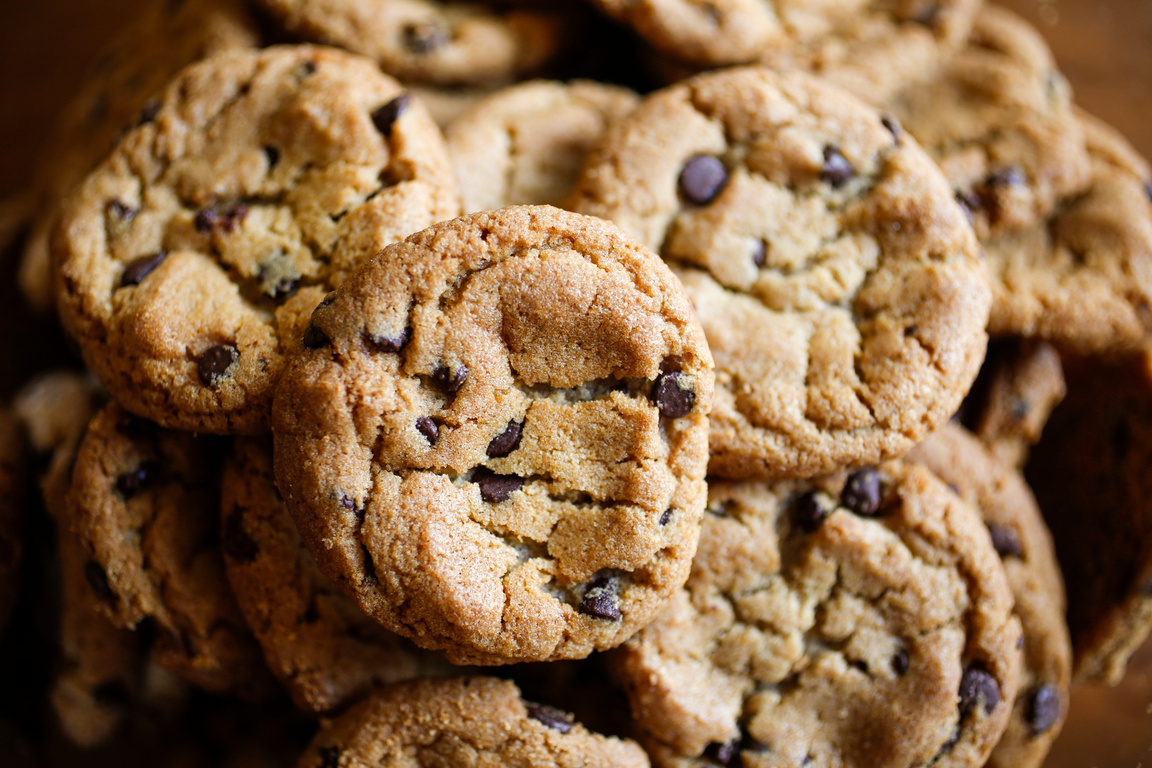 chocolate chip cookies